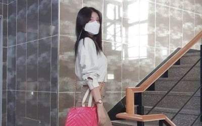 스테파니, '♥23세 연상' 브래디 앤더슨이 선물한 신발 자랑 [TEN★]