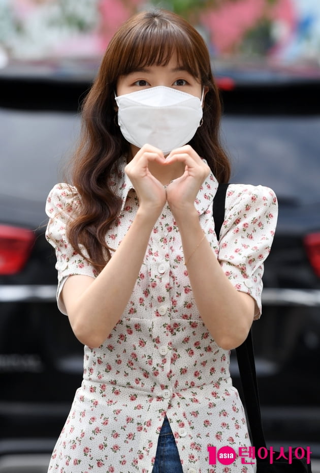 [TEN 포토] 방민아 '귀요미 하트'
