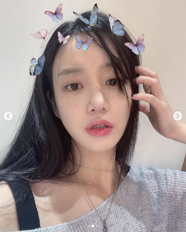 이유비, 주근깨와 머리에 나비로도 못망친 얼굴..."입술이 잘나왔다"[TEN★]