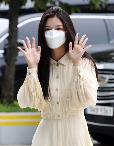 [TEN 포토] 김유정 '두 눈에 별을 박은 것처럼'