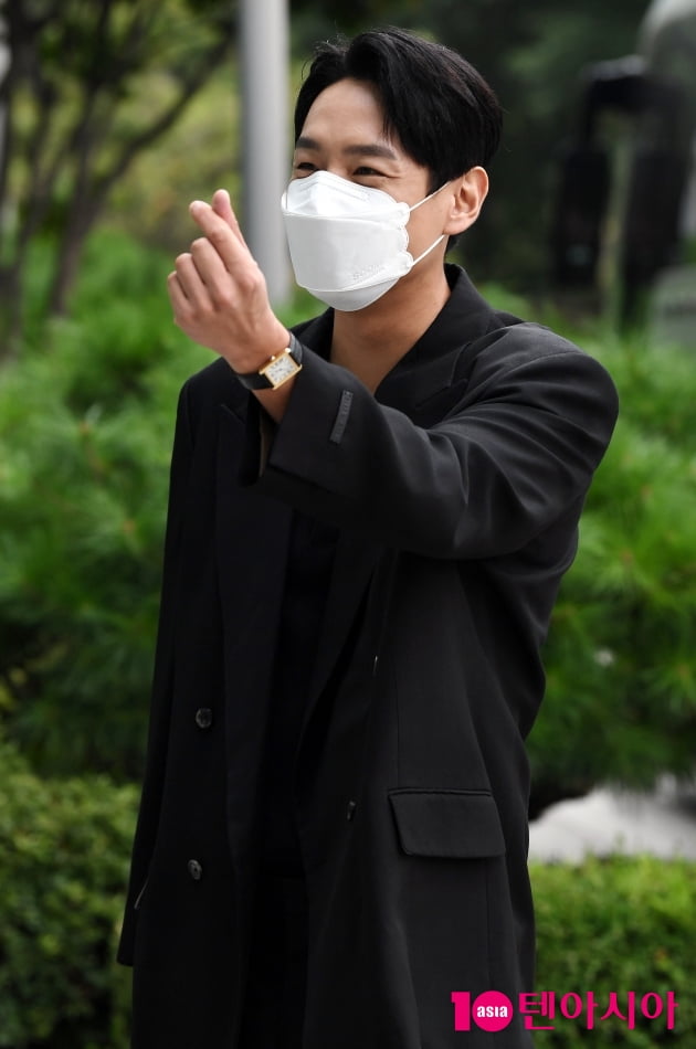[TEN 포토] 곽시양 '가슴에서 꺼낸 하트~'