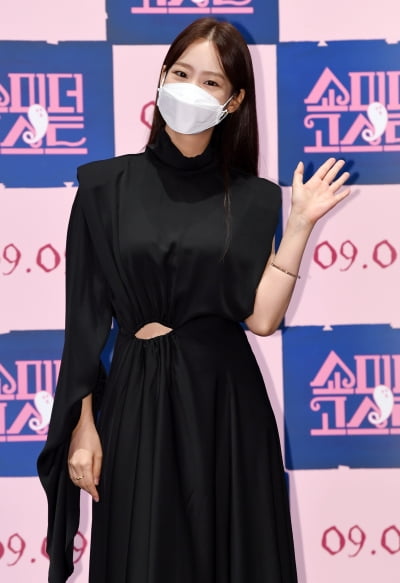 [TEN 포토] 한승연 '귀신안녕~ 난 청순요정'