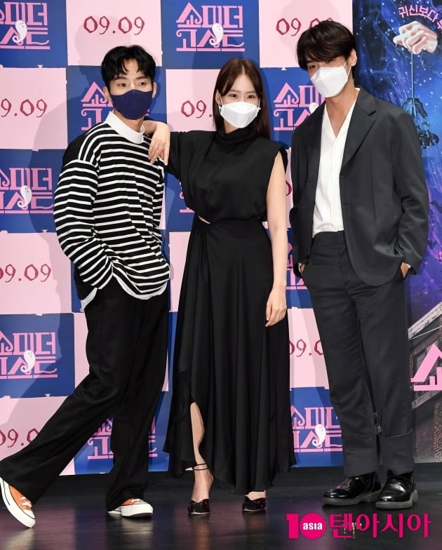 배우 김현목(왼쪽부터), 한승연, 홍승범이 영화 '쇼미더고스트' 언론시사회에 참석했다. / 사진=조준원 기자 wizard333@