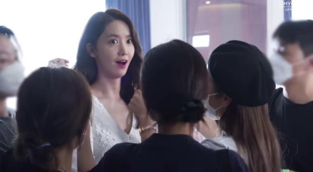 윤아, 청순한 꽃사슴 비주얼...오늘도 이쁨[TEN★]