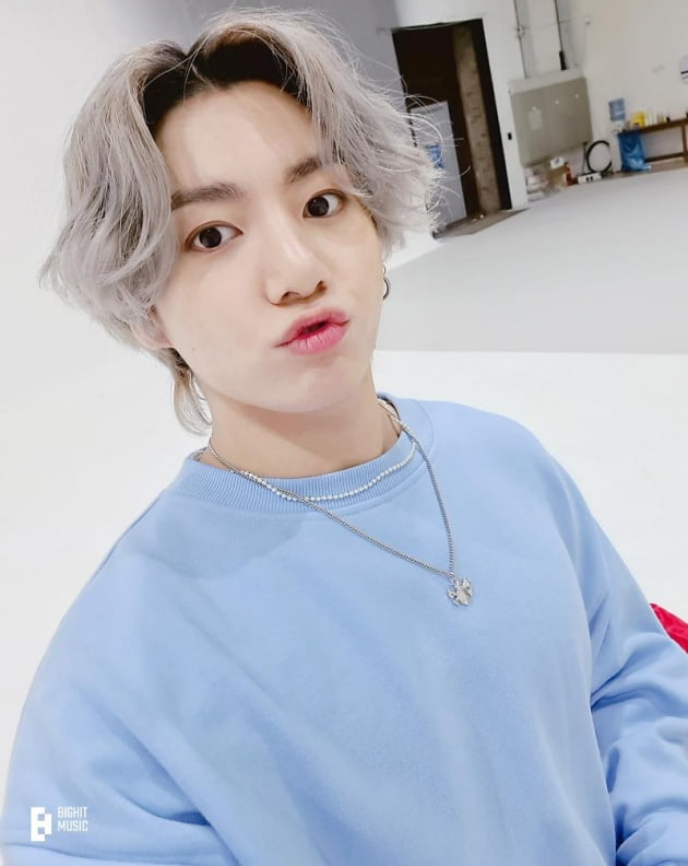 방탄소년단 정국 팬들의 통큰 생일 축하법, 뉴욕 타임 스퀘어 초대형 전광판→기부 행렬 '지구촌 축제'