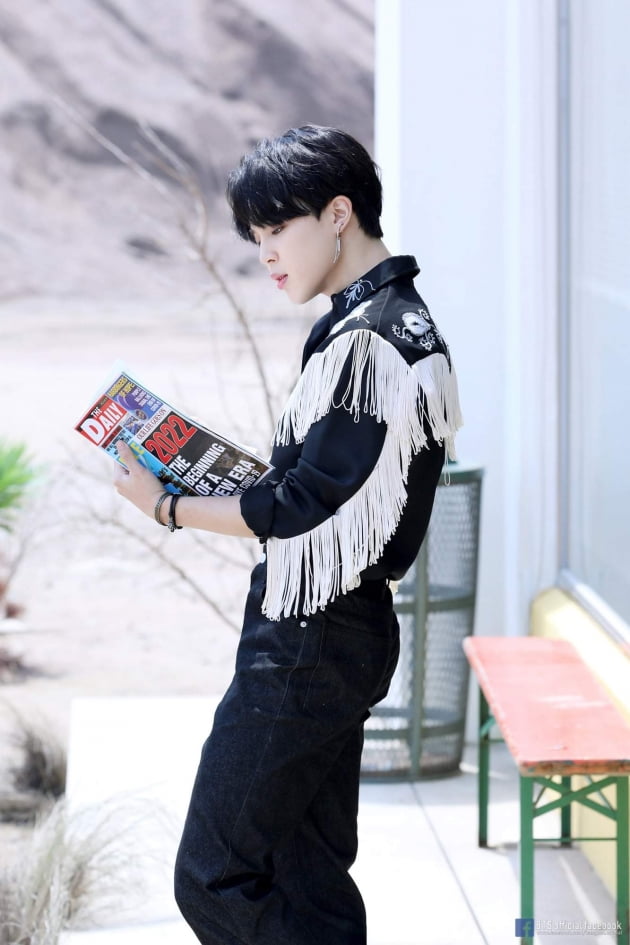 방탄소년단 지민, 인니도 반한 현실에 없는 남친美...꿈 같은 데이트 스타