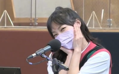 [TEN 리뷰] "길은지 화장품 광고" vs "BTS와 태연 사이"…이은지X문세윤, 대세 중의 대세 ('컬투쇼')