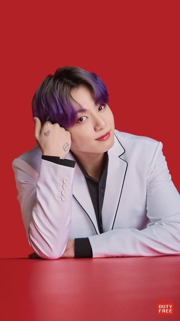 방탄소년단 정국 '女心 유혹' 농익은 눈빛X치명 아우라...귀티 포스