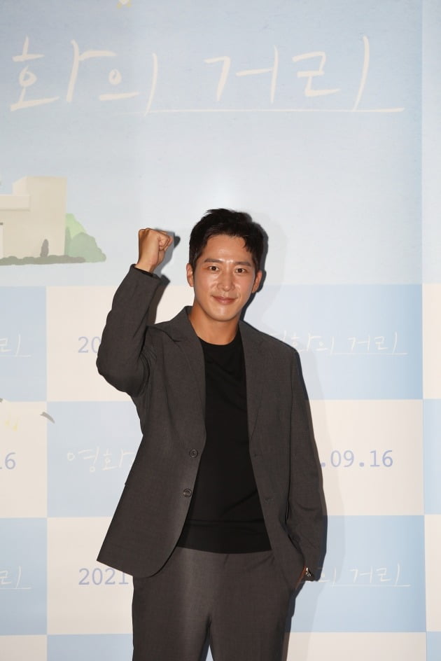 배우 이완이 31일 열린 영화 '영화의 거리' 언론시사회에 참석했다. / 사진제공=씨네소파