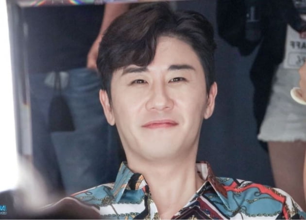 영탁, 웃으니 더 훈훈해…미소가 '찐이야' [TEN★]