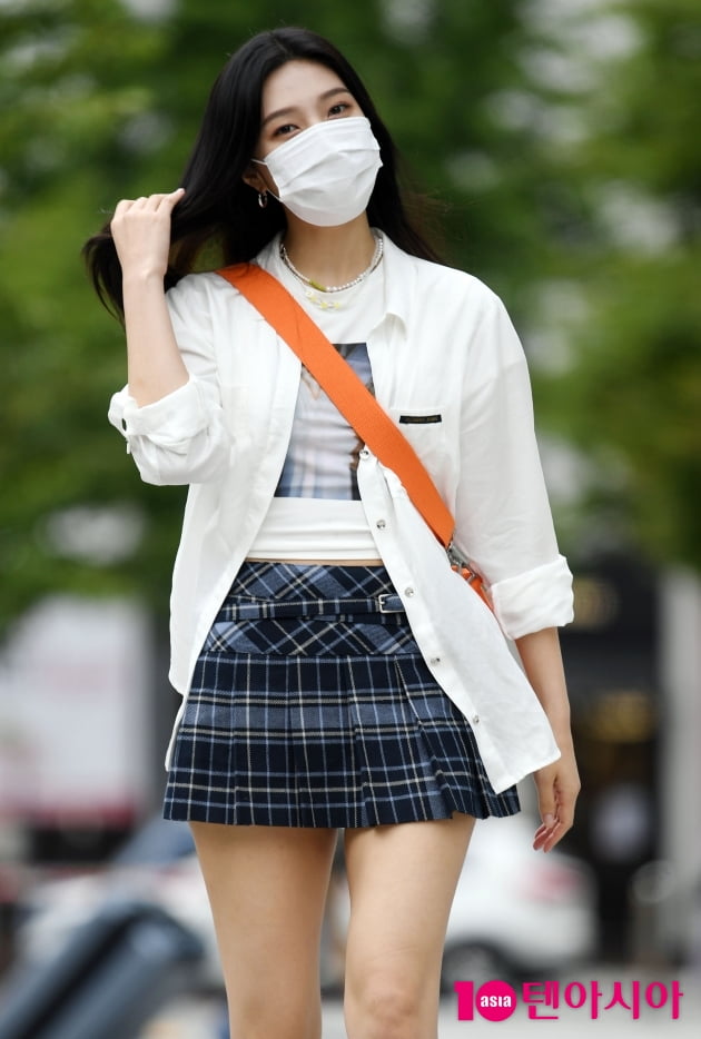 [TEN 포토] 레드벨벳 조이 '짧아도 너무 짧은 초미니'