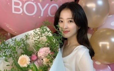 박보영, 얼굴 크기 실화? 소멸하기 직전 소두 인증 [TEN★]