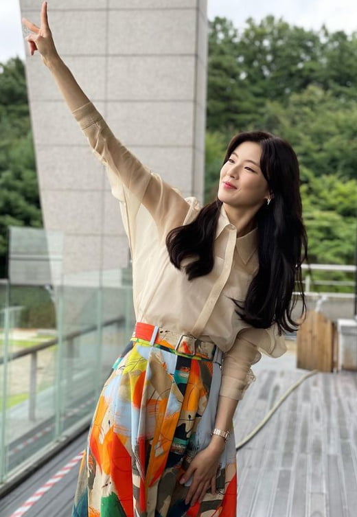 이선빈, '♥' 이광수 선물?…도자공예에 진심인 편 [TEN★]