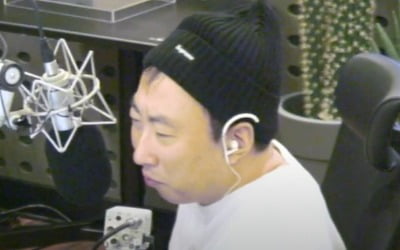 박명수, '♥한수민'과 결혼…"양가 반대했다"→비트코인 "하지 마, 훅 간다" ('라디오쇼')[종합]