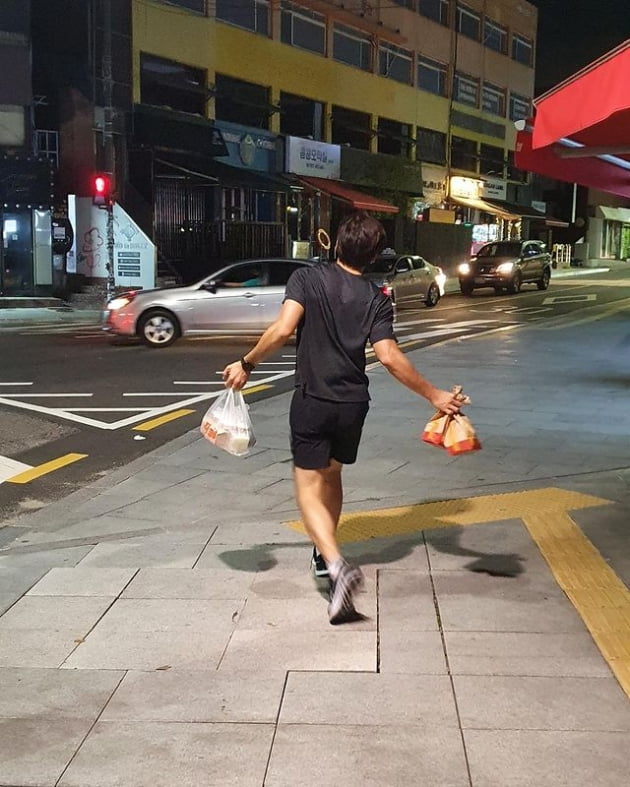 사진=비 인스타그램