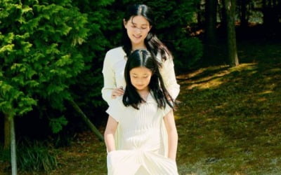 이영애 딸, 11살 폭풍 성장 근황…엄마 쏙 빼닮아 '콧날이 예술' [TEN★]