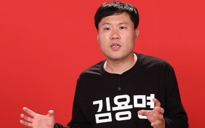 매니저·연예인 1인 2역…김용명의 하루 ('전참시')