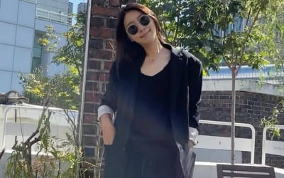 '이필모♥' 서수연, 용산 핫플 찾은 '청담 CEO'…진주를 목이 아니라 몸에 둘렀네 [TEN★]