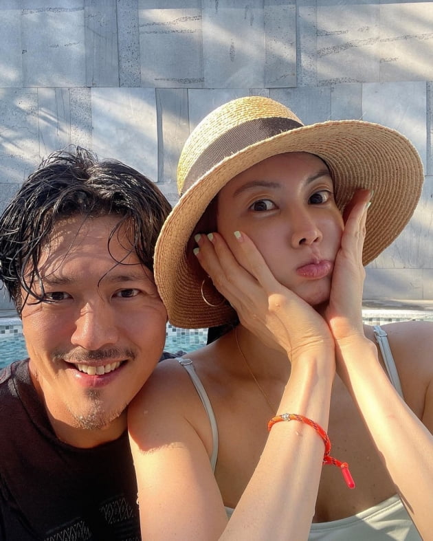 양미라, 아들 재워두고 '♥사업가 남편'과 풀빌라 수영장에서 단둘이 '오붓' [TEN★]