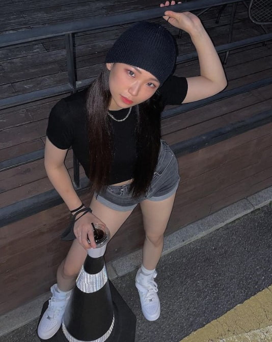 누리꾼이 '학폭' 가해자로 지목한 댄서 헤일리/ 사진=인스타그램