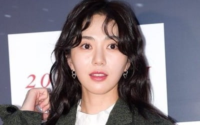 '흡연 논란' 권민아, 결국 SNS 문 닫았다 [TEN★]