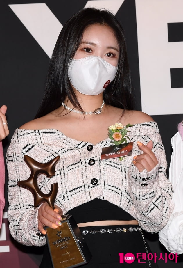[TEN 포토] 브레이브걸스 민영 '화려한 변신...쇄골미인'(올해의 브랜드 대상)