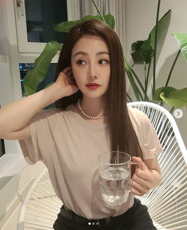 '74년생' 오나라, 청순美 폭발...이미주 "너무 이쁜거 아닌가요"[TEN★]