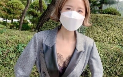 "가슴에 털난 줄"…신지, 한껏 멋부린 패션 어떻길래 [TEN★]