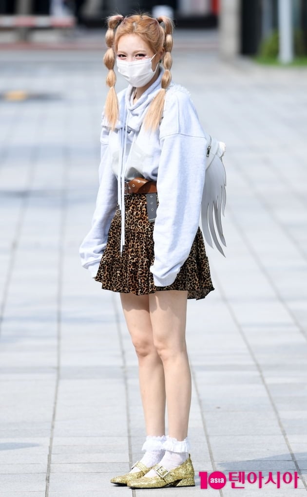 [TEN 포토] 현아 '패셔니스타의 화려한 출근길'