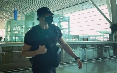 "좀비 영화 같아"…줄리엔 강, 코로나19 발발 이후 첫 국제 비행 [TEN★]