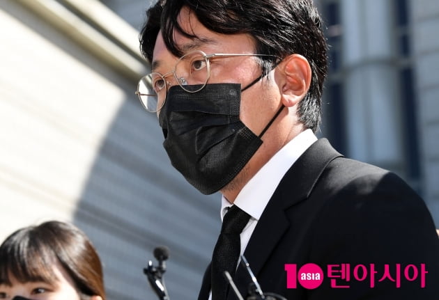 [TEN 포토] '프로포폴 불법 투약 혐의' 하정우 '1심 선고공판을 마치고'