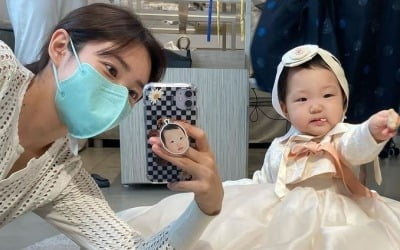 최희, 딸 돌 준비 돌입 "결혼식과는 다르게 무척이나 소중" [TEN★]