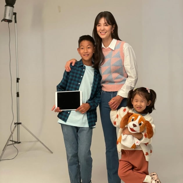 '정조국♥' 김성은, 아들·딸 본격 연예인 시킬 준비하나 "광고 촬영, 호흡 척척" [TEN★]
