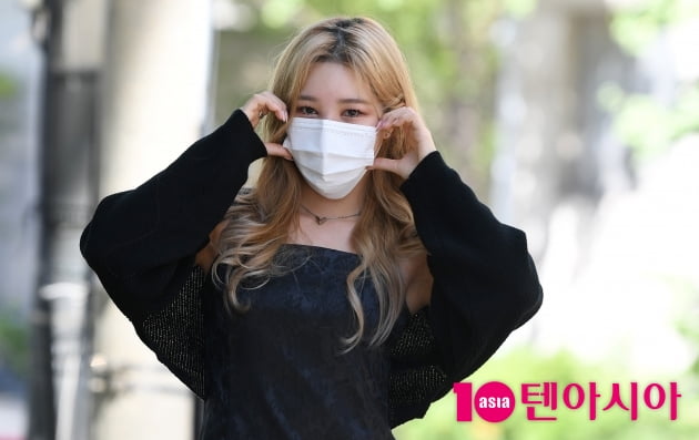 [TEN 포토] 해시태그 승민 '귀여운 볼하트'