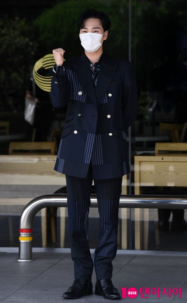 [TEN 포토] 김민재 '해맑은 파이팅!'