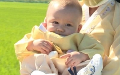 '슈돌' 팽락부부, 젠 만났다…한복 입은 '꽃도령' 변신