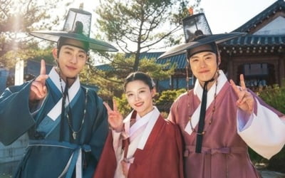 '홍천기' 안효섭X김유정X공명, 훈훈한 한복 쓰리샷