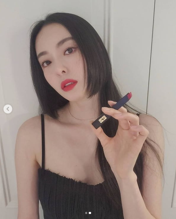 이다희, 섹시한 레드립...핫 뱀파이어[TEN★]