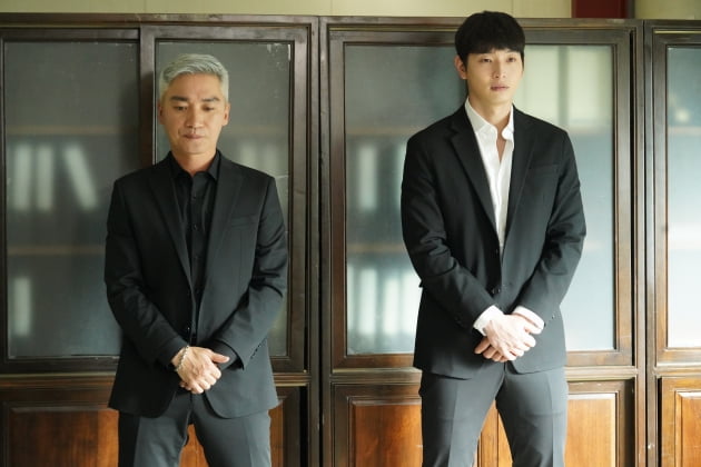 '브라더' 조재윤-정진운./ 사진제공=더그레이트컴퍼니