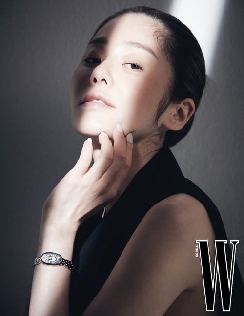‘고급진 우아美’ 고현정, 손목에 찬 럭셔리 스위스 시계의 브랜드는?