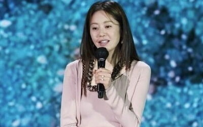 고현정, 후덕에서 늘씬으로…입금 전후 확실하네 [TEN스타필드]