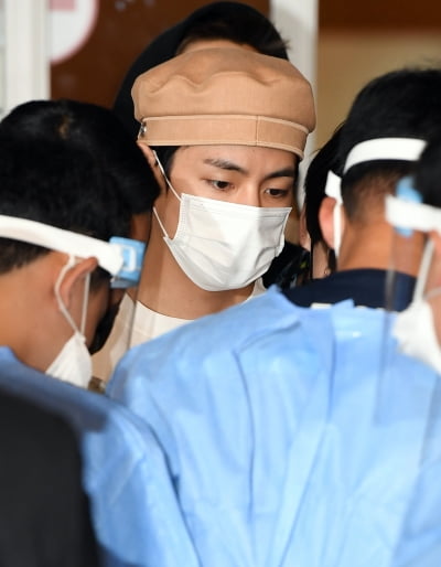 [TEN 포토] 방탄소년단 뷔 '뉴욕 다녀 왔어요'