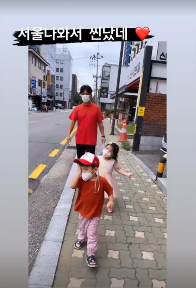 '52kg' 김빈우, "가족과 함께" 압구정 나들이…누가 애둘맘으로 보겠어 [TEN★]