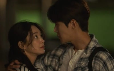 "제가 혜진이 남친입니다" 신민아X김선오X이상이, 불붙는 삼각 로멘스…시청률 1위 ('갯차')