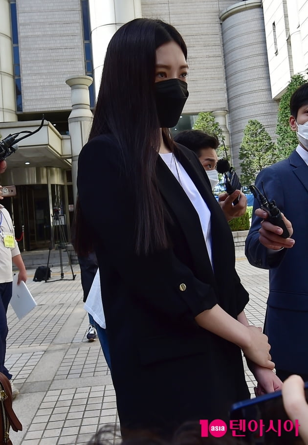 [TEN 포토] '음주운전' 리지 '인생 끝난 표정으로'