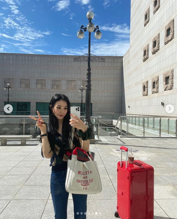 티파니 영, 공연 한번에 이민가네...청바지가 잘 어울리는 여자[TEN★]