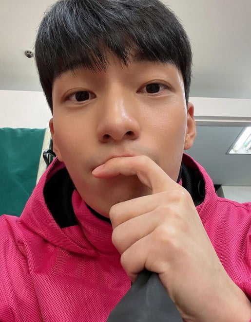 위하준 '오징어 게임' 밖에서 또렷하게 드러난 '잘생김' [TEN★]
