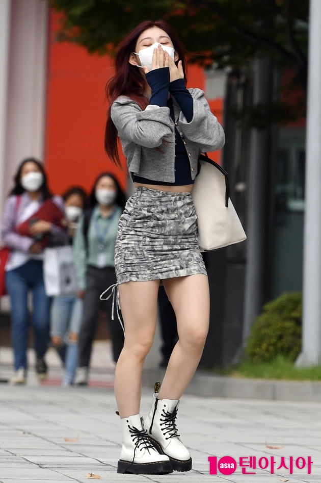 [TEN 포토] 있지 채령 '상큼한 딥 키스 날리며~'
