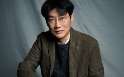 [TEN인터뷰] "시즌2 당분간 NO"…'오징어게임' 감독, 표절·혐오 각종 논란에 입 열었다