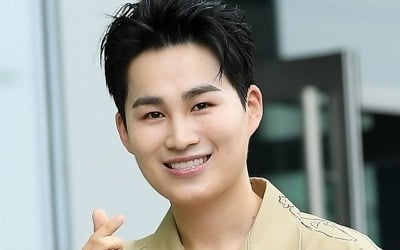 [단독]김희재, 오는 11월 첫 팬콘서트 개최…서울·부산 팬 만난다